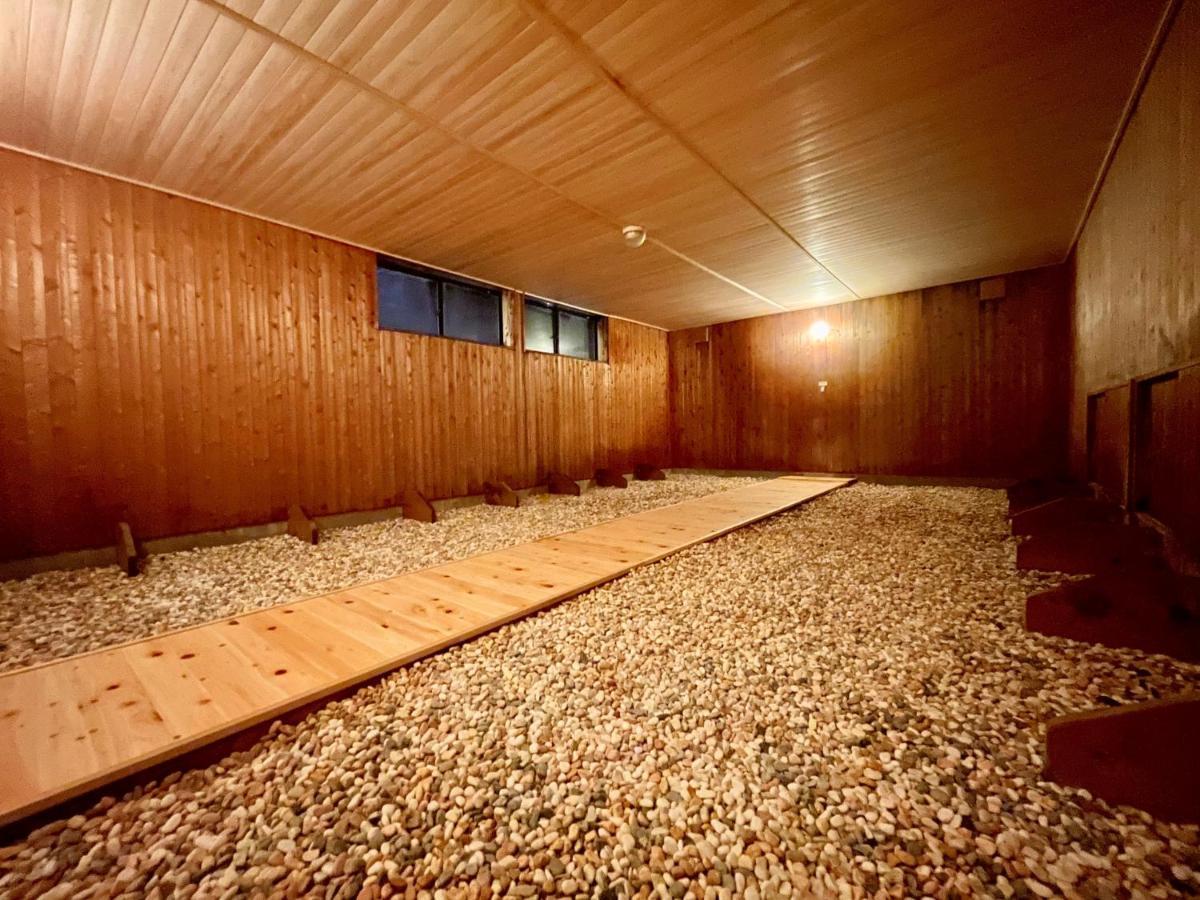 Amis Droles Hotel Kawazu Bagian luar foto