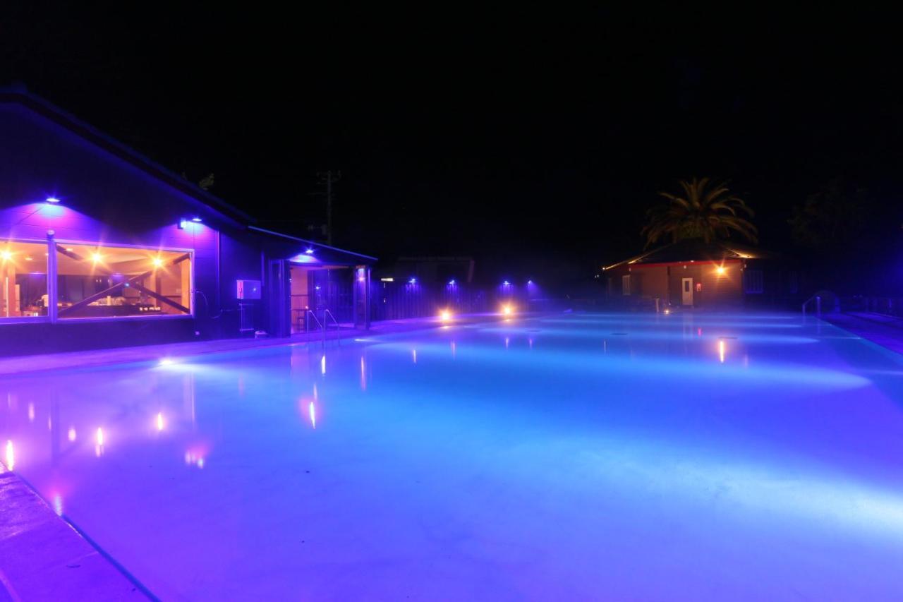 Amis Droles Hotel Kawazu Bagian luar foto