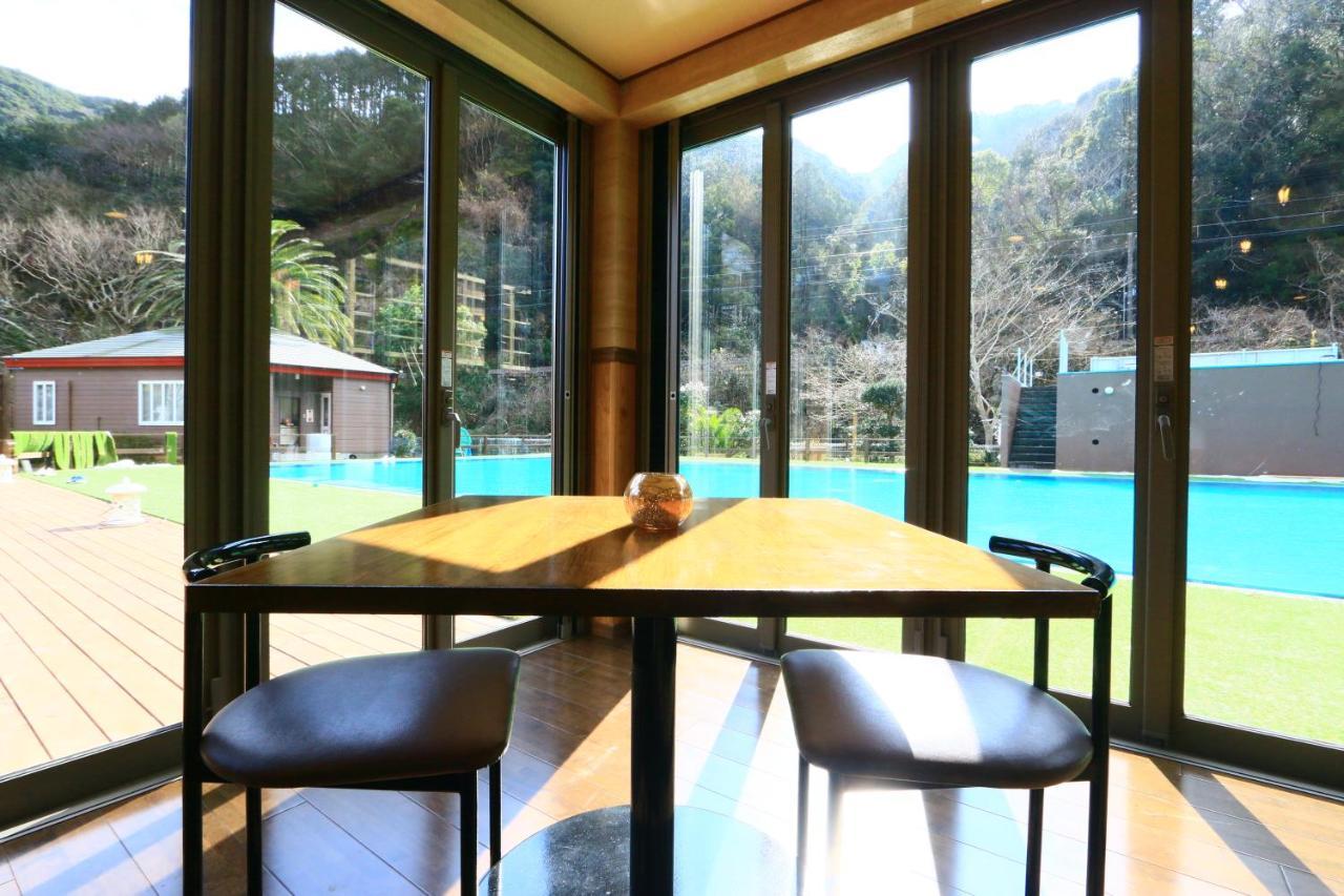 Amis Droles Hotel Kawazu Bagian luar foto