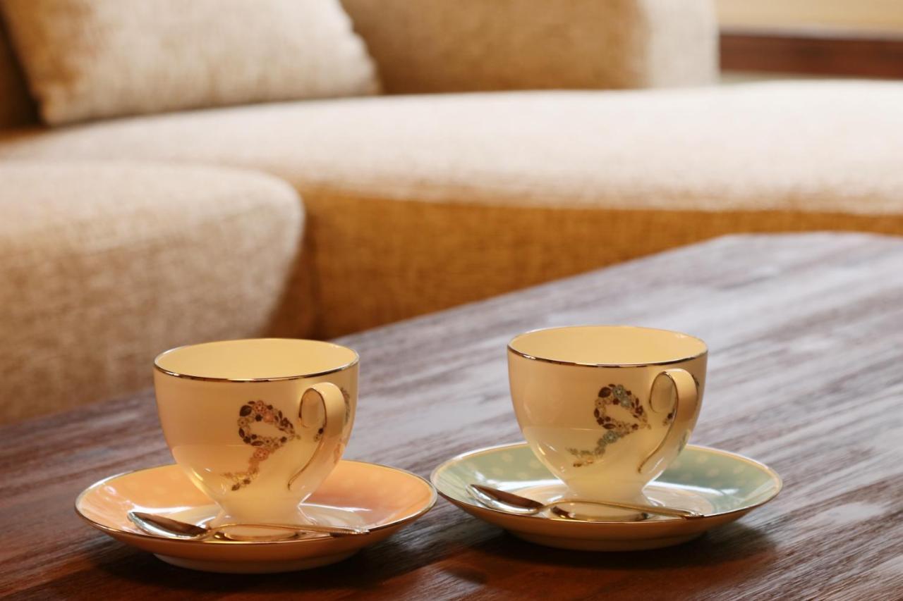 Amis Droles Hotel Kawazu Bagian luar foto