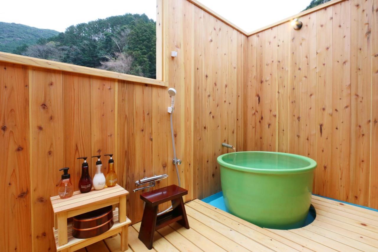Amis Droles Hotel Kawazu Bagian luar foto