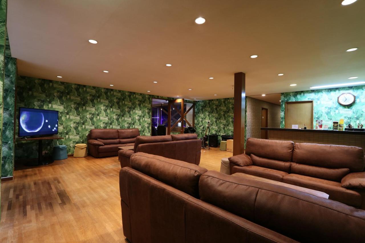 Amis Droles Hotel Kawazu Bagian luar foto